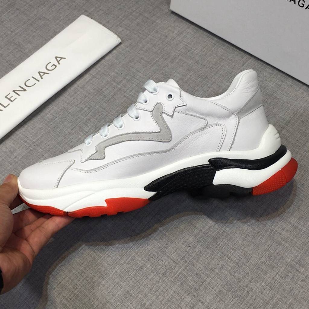 BLG  sneaker